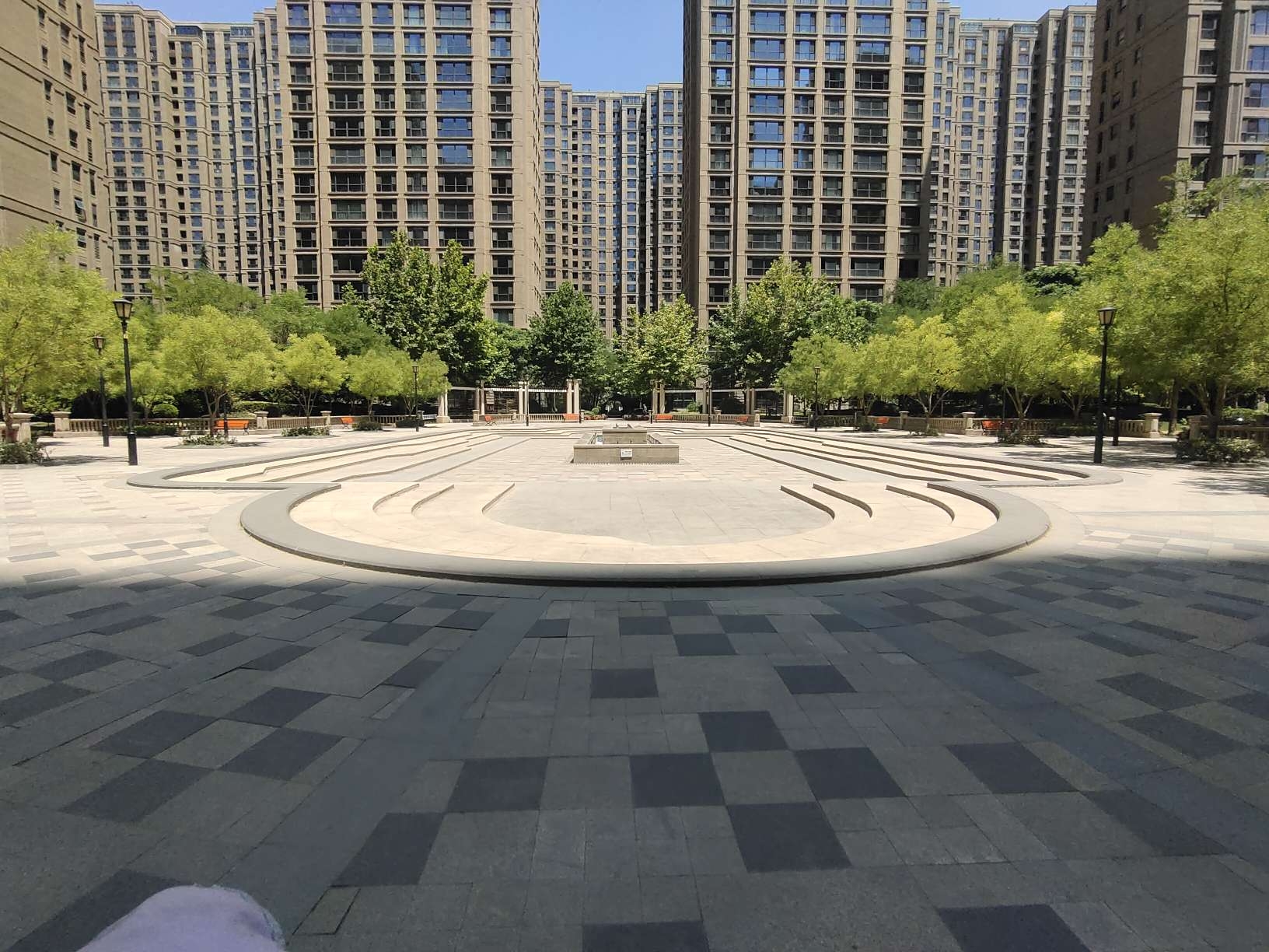 林荫大院